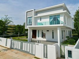 5 Bedroom House for sale in Seremban Negeri Sembilan, Labu, Seremban